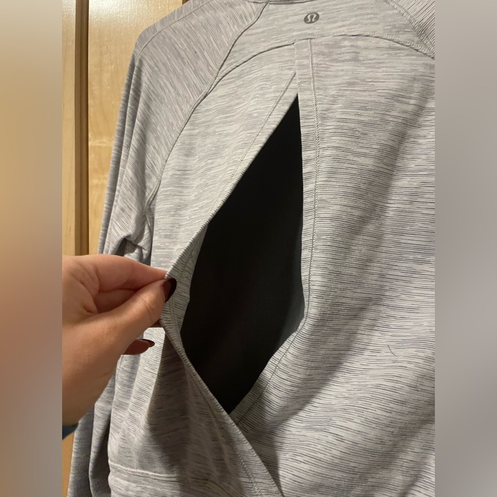 Lululemon Jacket - Black/White/Grey - Size: 8 - Picture 3 of 5